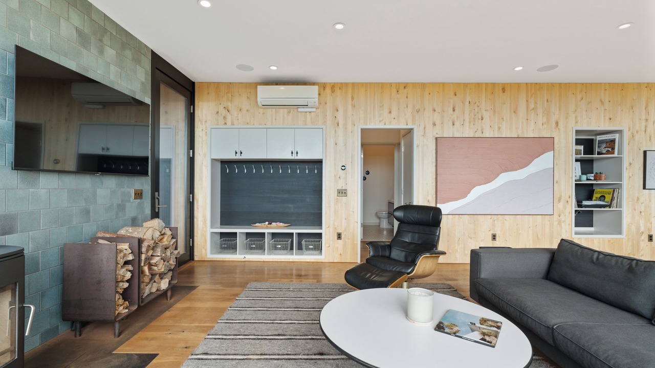 Photo of Livingroom in Warrenton