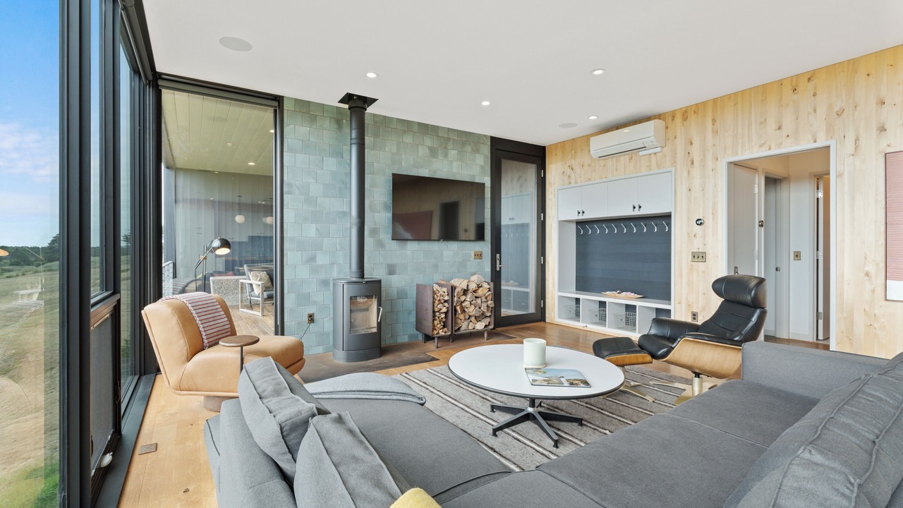Photo of Livingroom in Warrenton