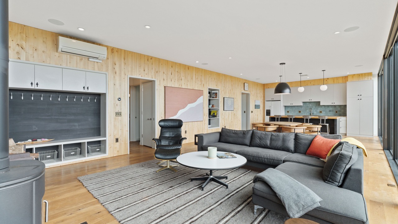 Photo of Livingroom in Warrenton