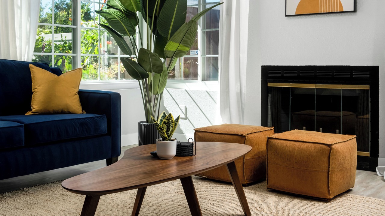 Photo of Livingroom in North Valley