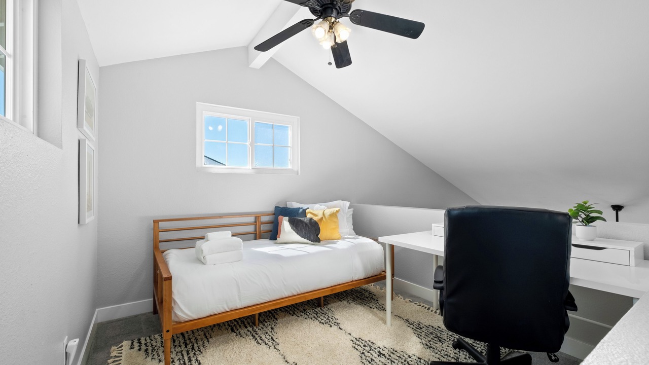 Photo of Bedroom in North Valley