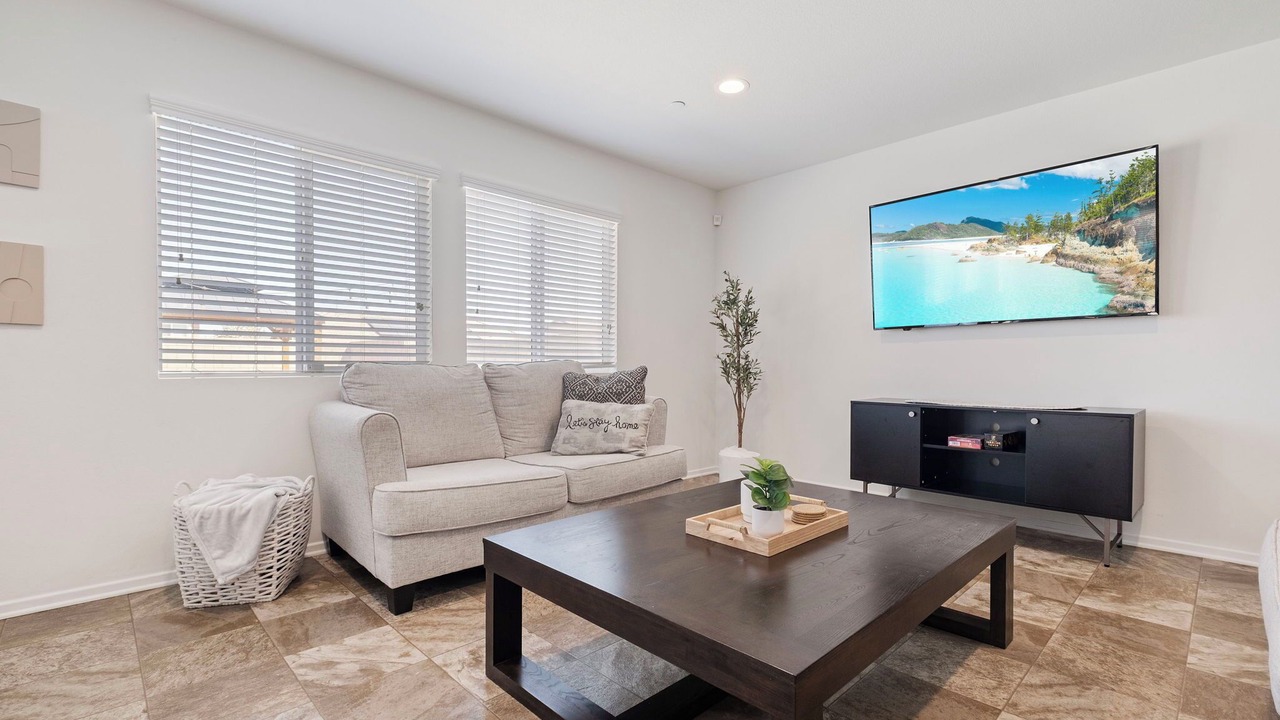 Photo of Livingroom in Victorville