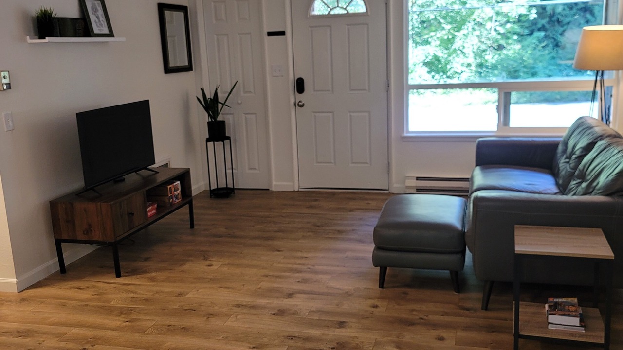 Photo of Livingroom in East Olympia