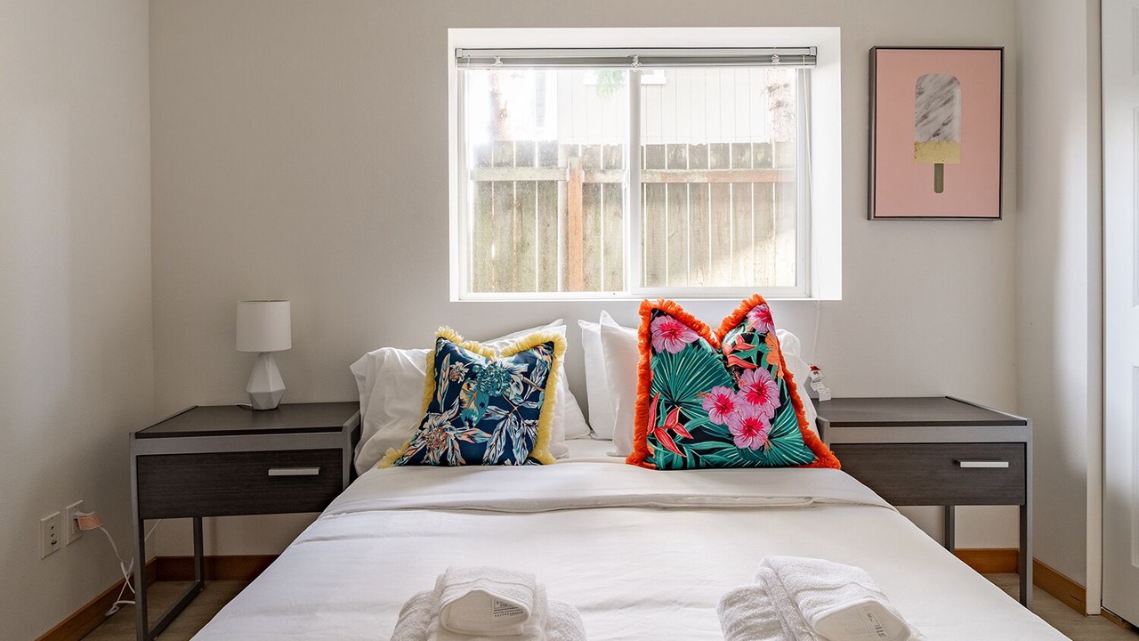 Photo of Bedroom in Haller Lake