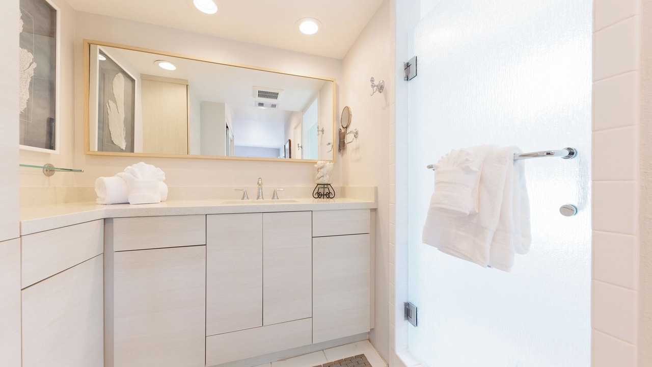Photo of Bathroom in La Jolla Shores