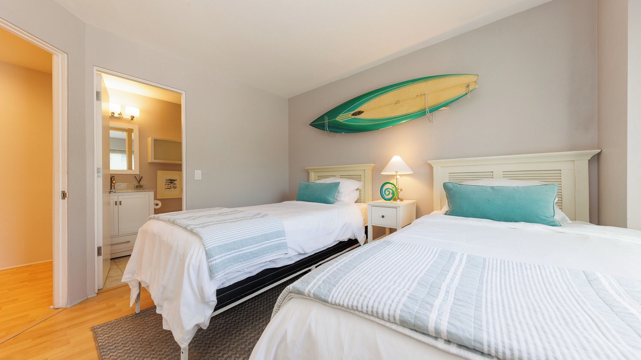 Photo of Bedroom in La Jolla Shores