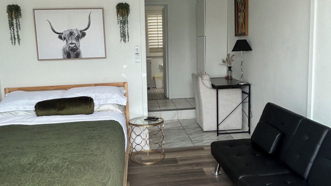 Photo of Bedroom in National City