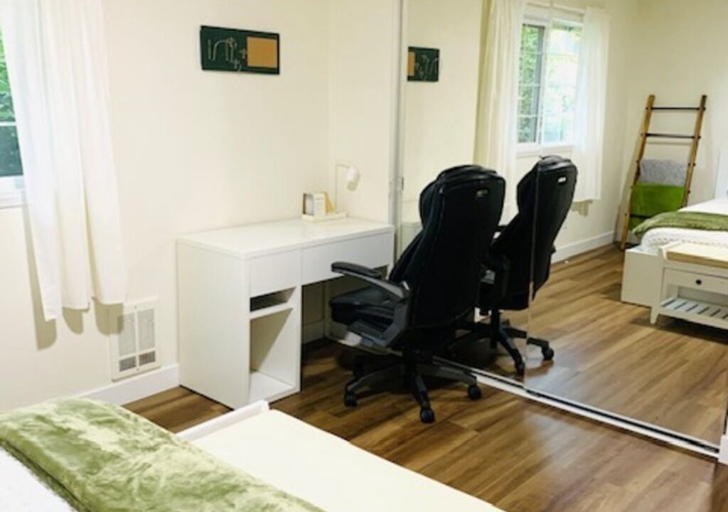 Photo of Bedroom in Inglewood-Finn Hill