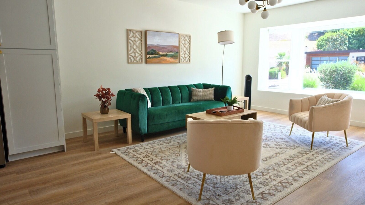 Photo of Livingroom in Allied Gardens