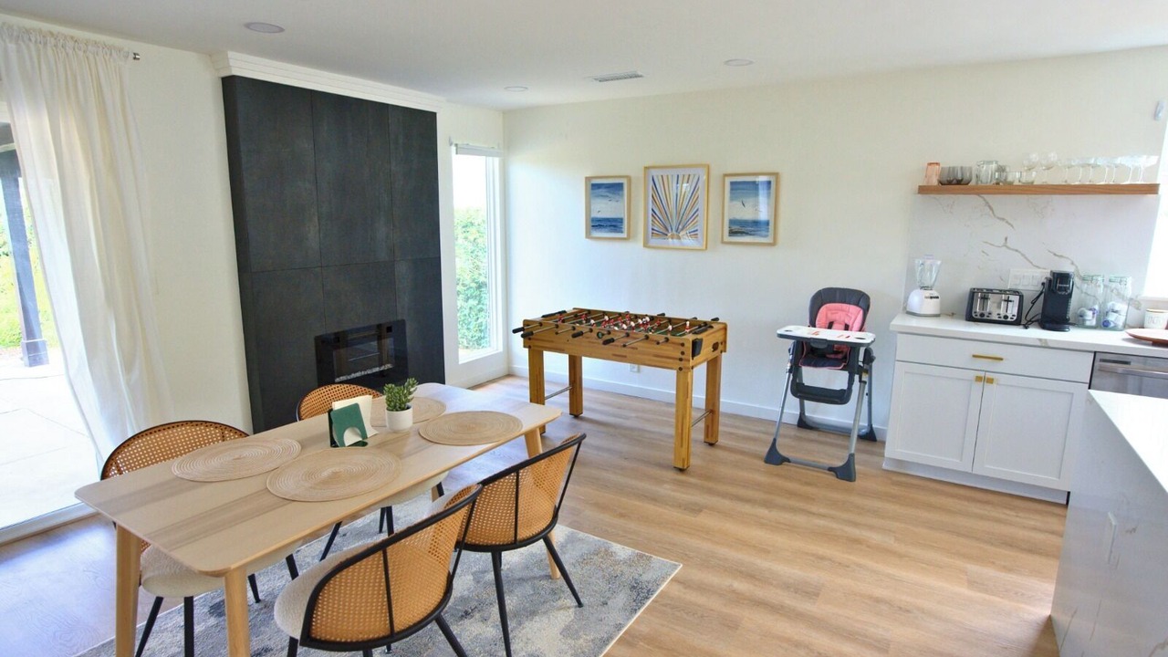 Photo of Bedroom in Allied Gardens