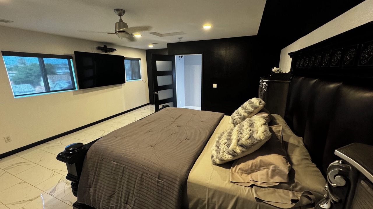 Photo of Bedroom in Bay Terraces
