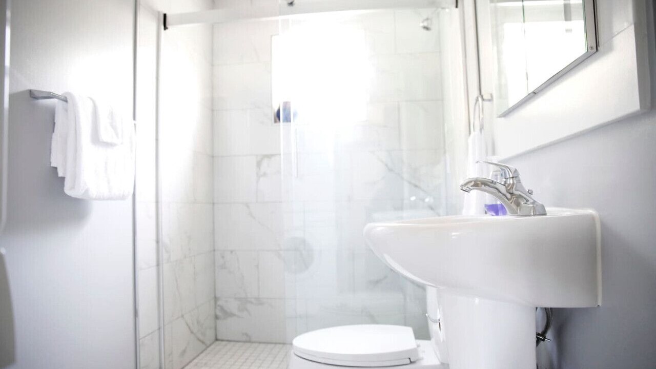Photo of Bathroom in Central District
