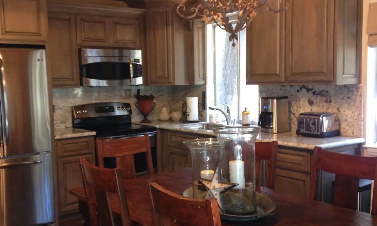 Photo of Kitchen in Lake Almanor Country Club