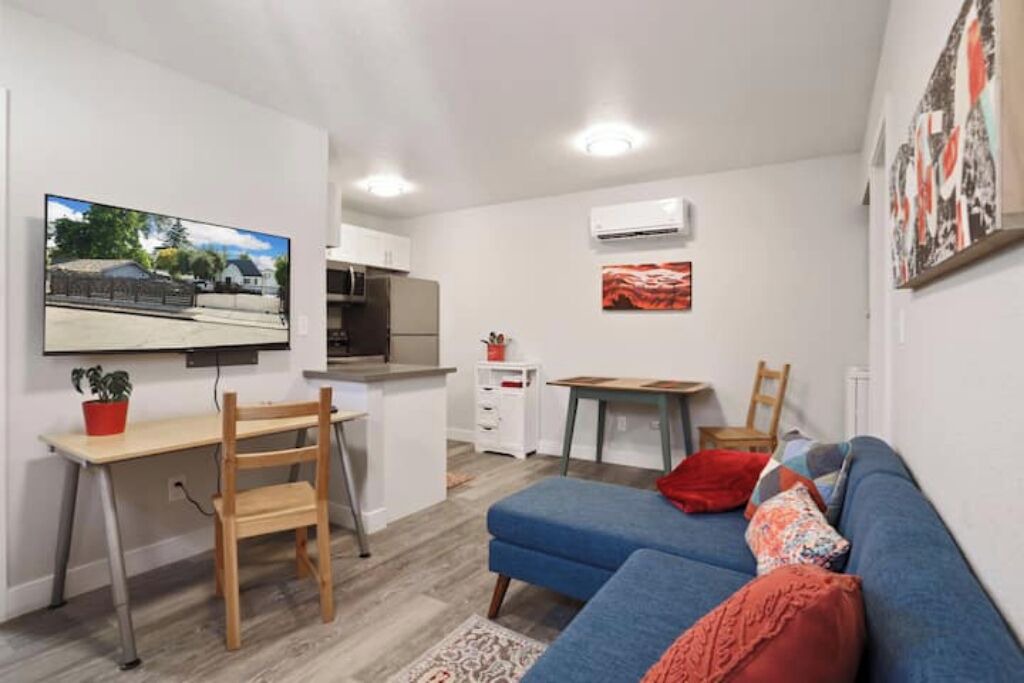 Photo of Livingroom in Southeastern Sacramento