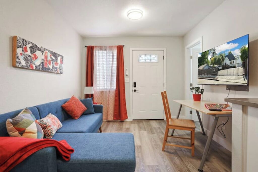 Photo of Livingroom in Southeastern Sacramento