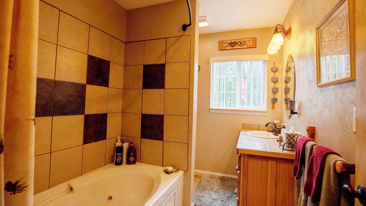 Photo of Bathroom in Gilchrist