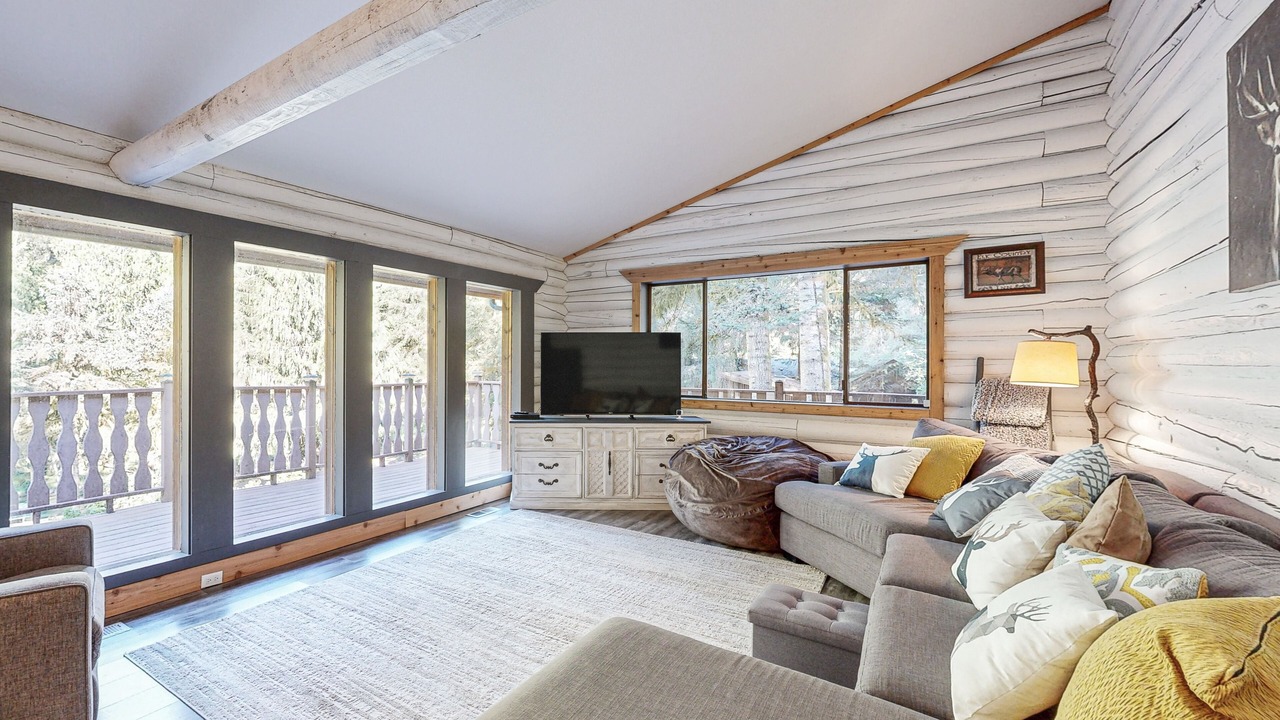 Photo of Livingroom in Kalama