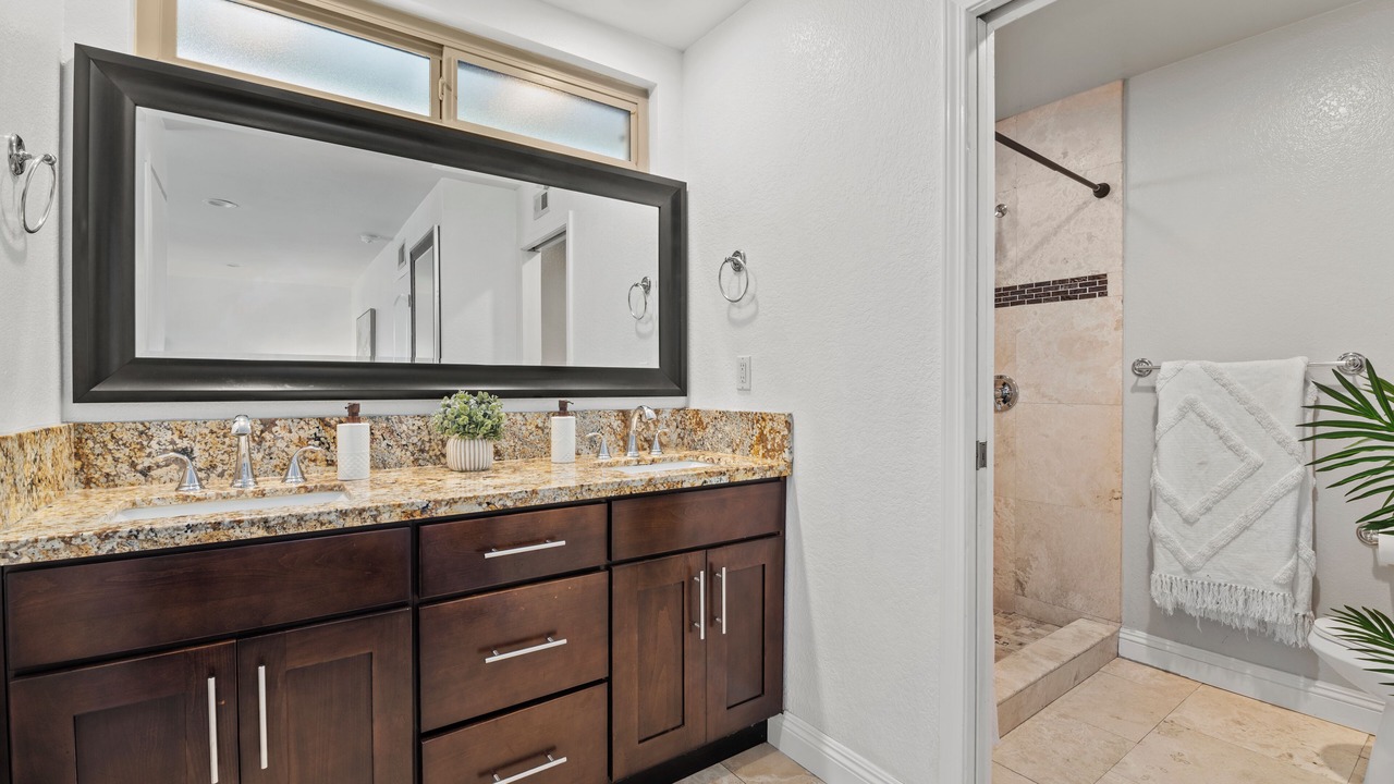 Photo of Bathroom in Linda Vista