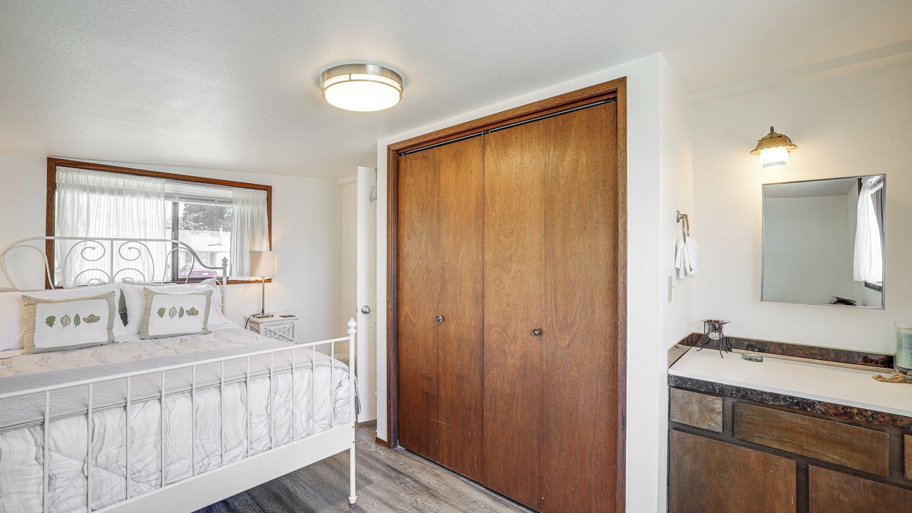 Photo of Bedroom in Birch Bay