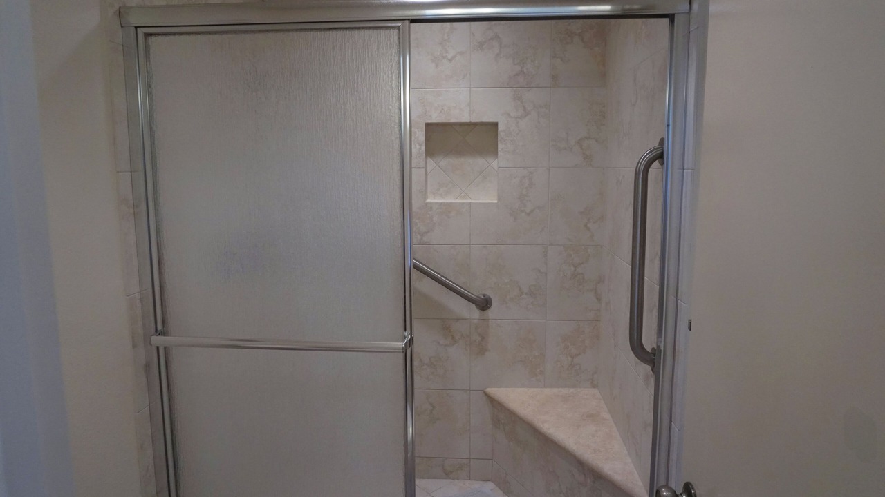 Photo of Bathroom in Thousand Oaks