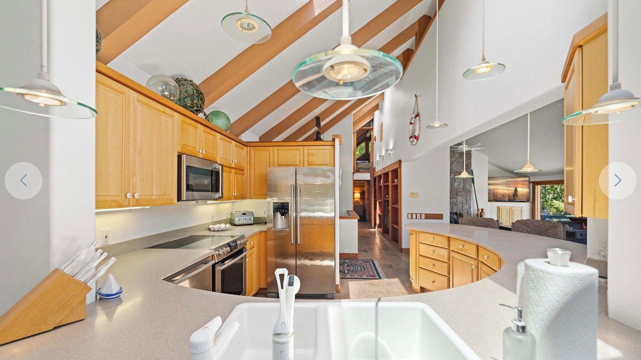 Photo of Kitchen in Saunders Lake
