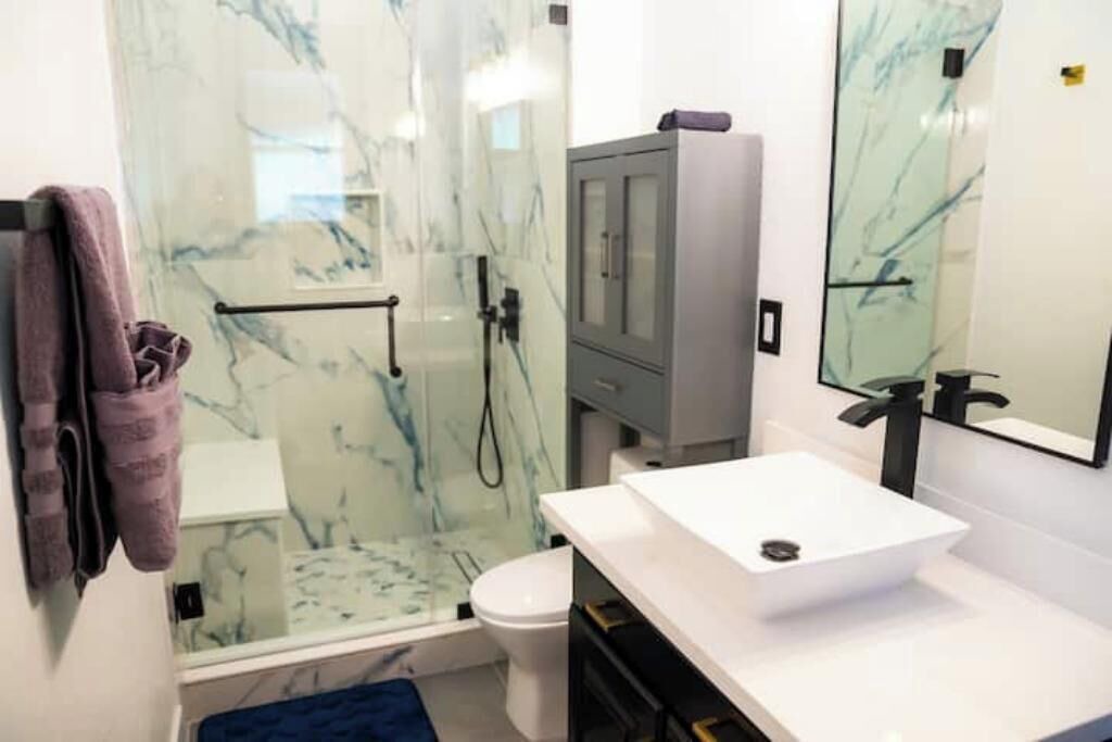 Photo of Bathroom in Centennial Hills
