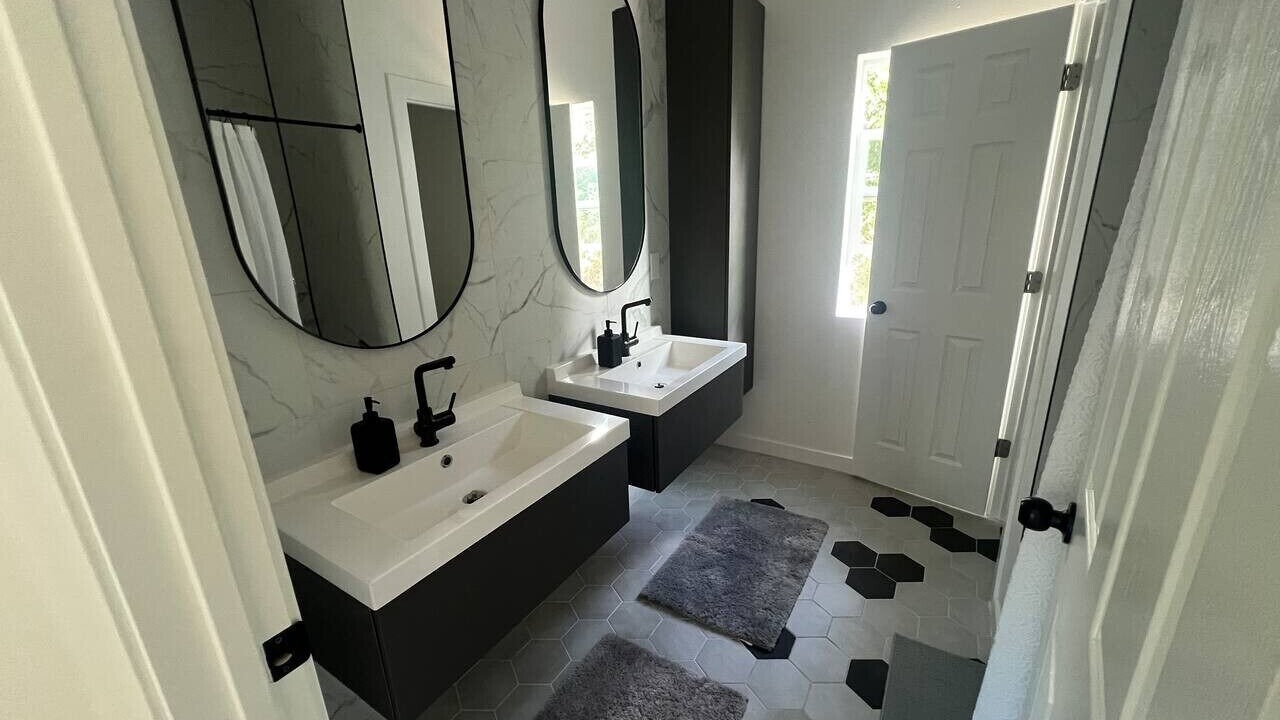 Photo of Bathroom in Kelso