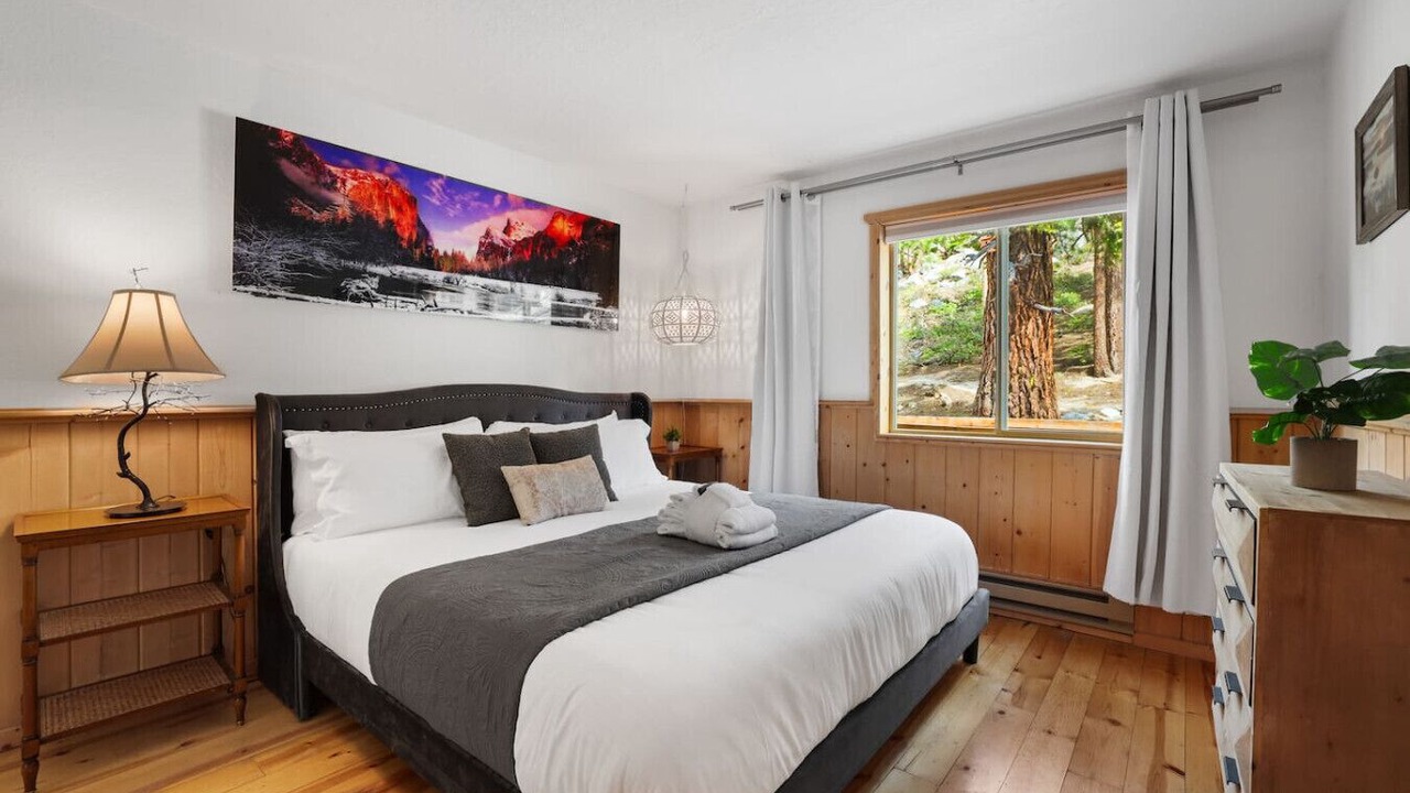 Photo of Bedroom in Tahoe Village