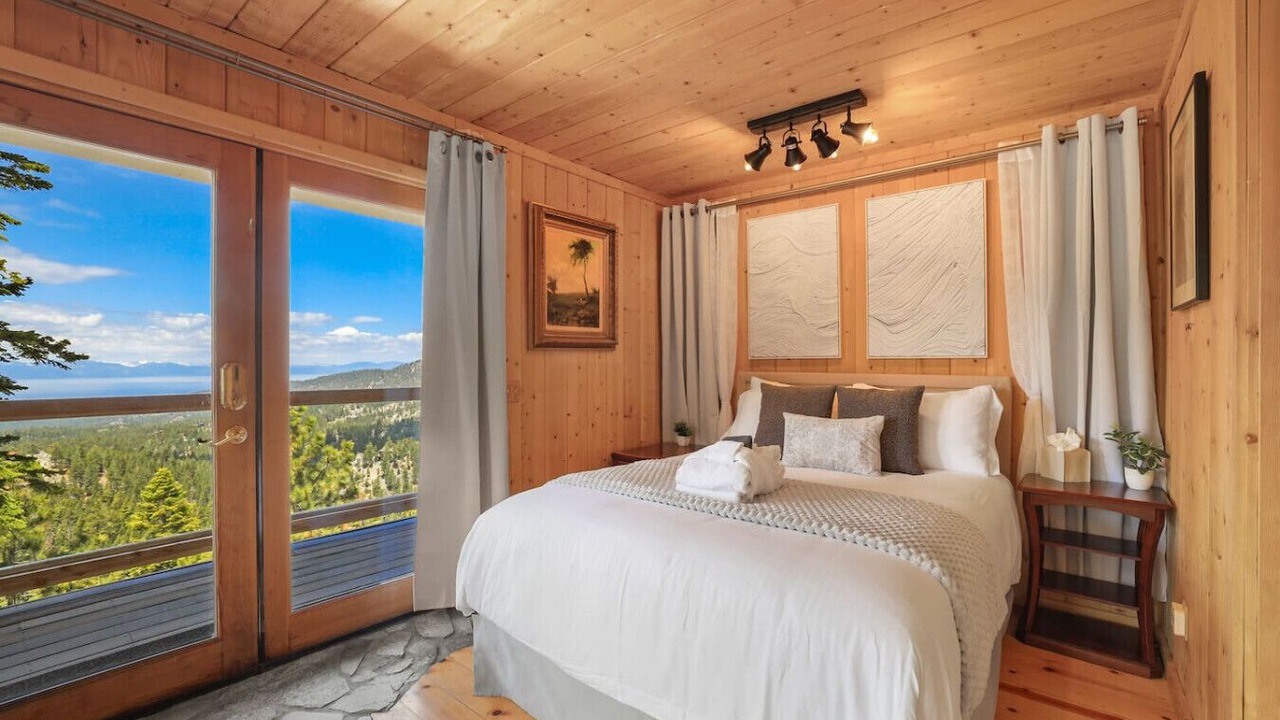 Photo of Bedroom in Tahoe Village