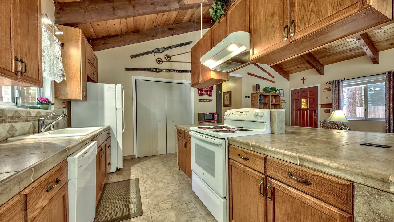 Photo of Kitchen in Pioneer Trail