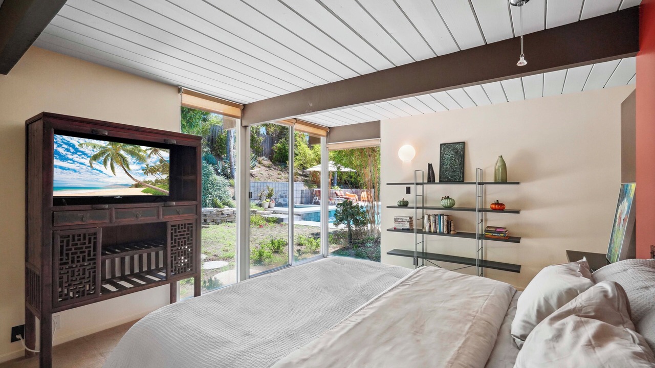 Photo of Bedroom in Thousand Oaks
