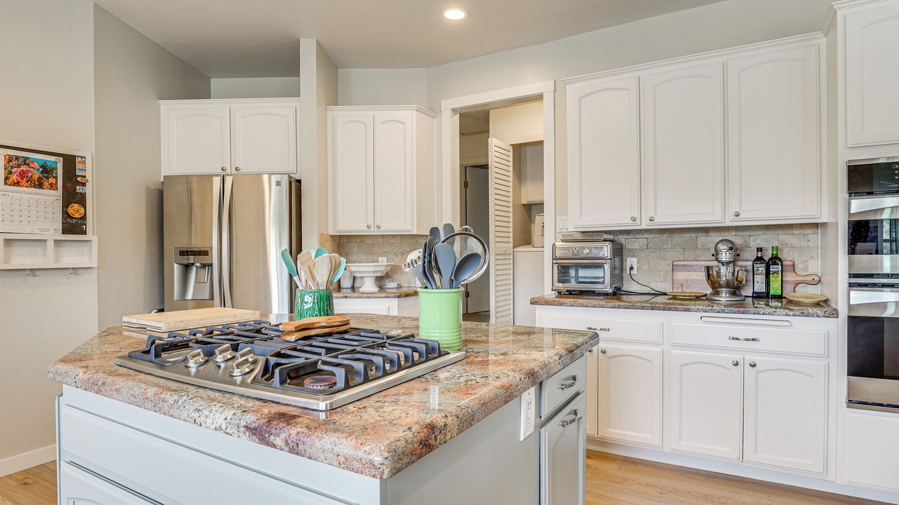Photo of Kitchen in Lake San Marcos