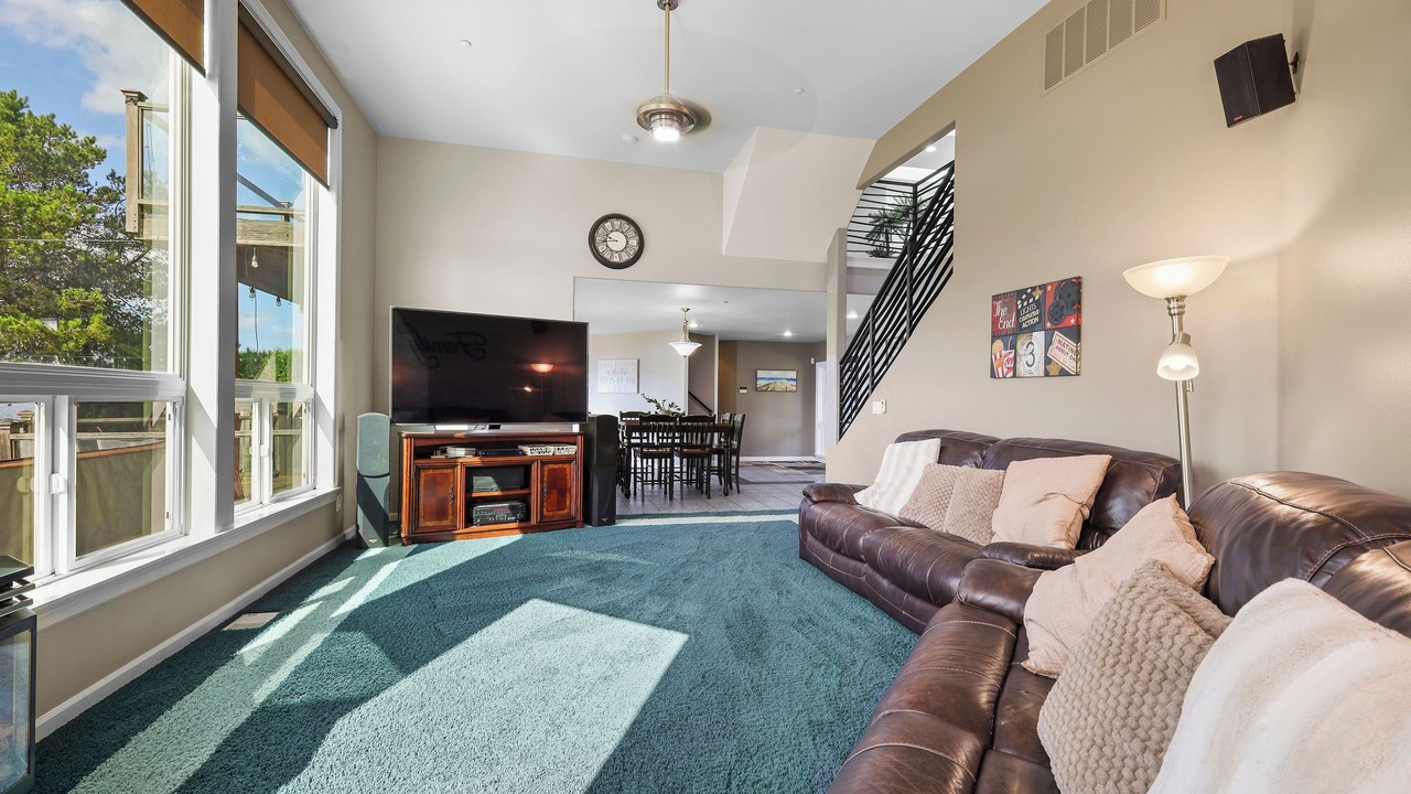 Photo of Livingroom in Bonney Lake