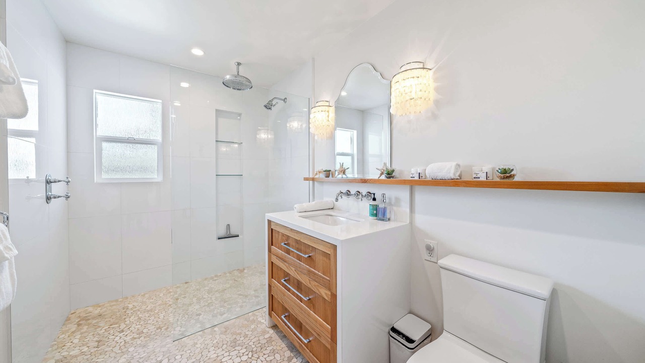 Photo of Bathroom in Seaside