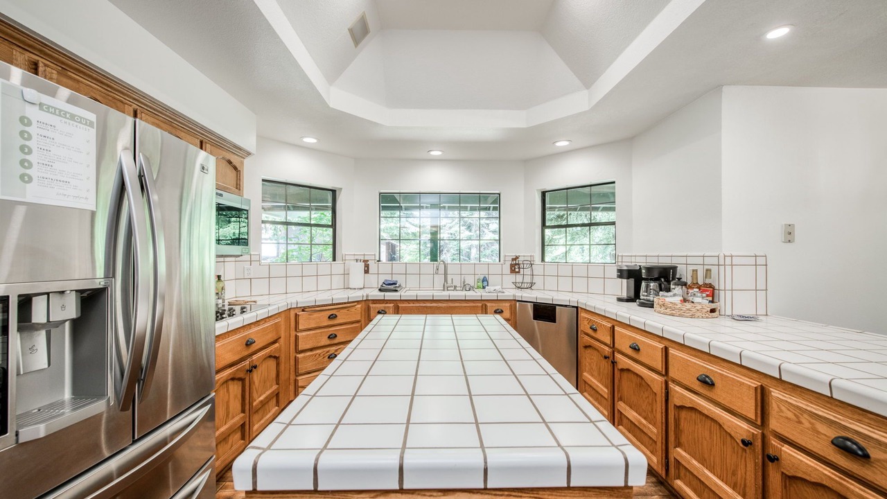 Photo of Kitchen in Shaver Lake