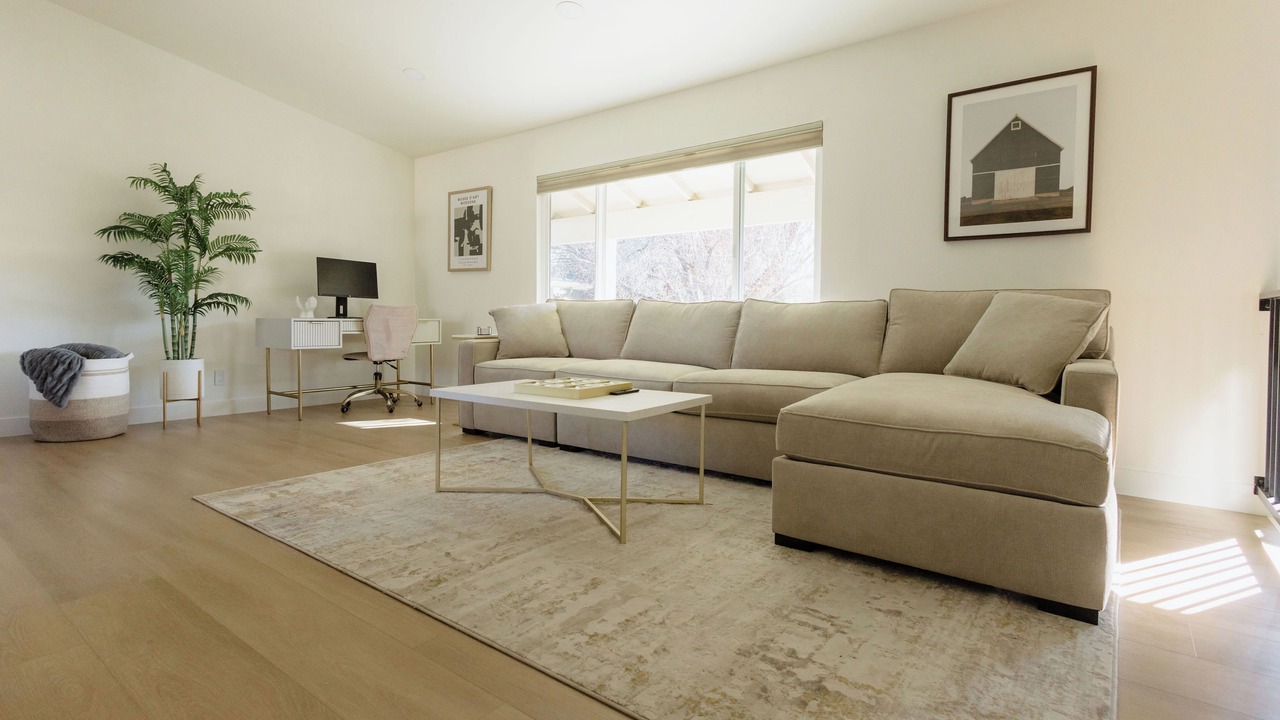 Photo of Livingroom in Mira Loma