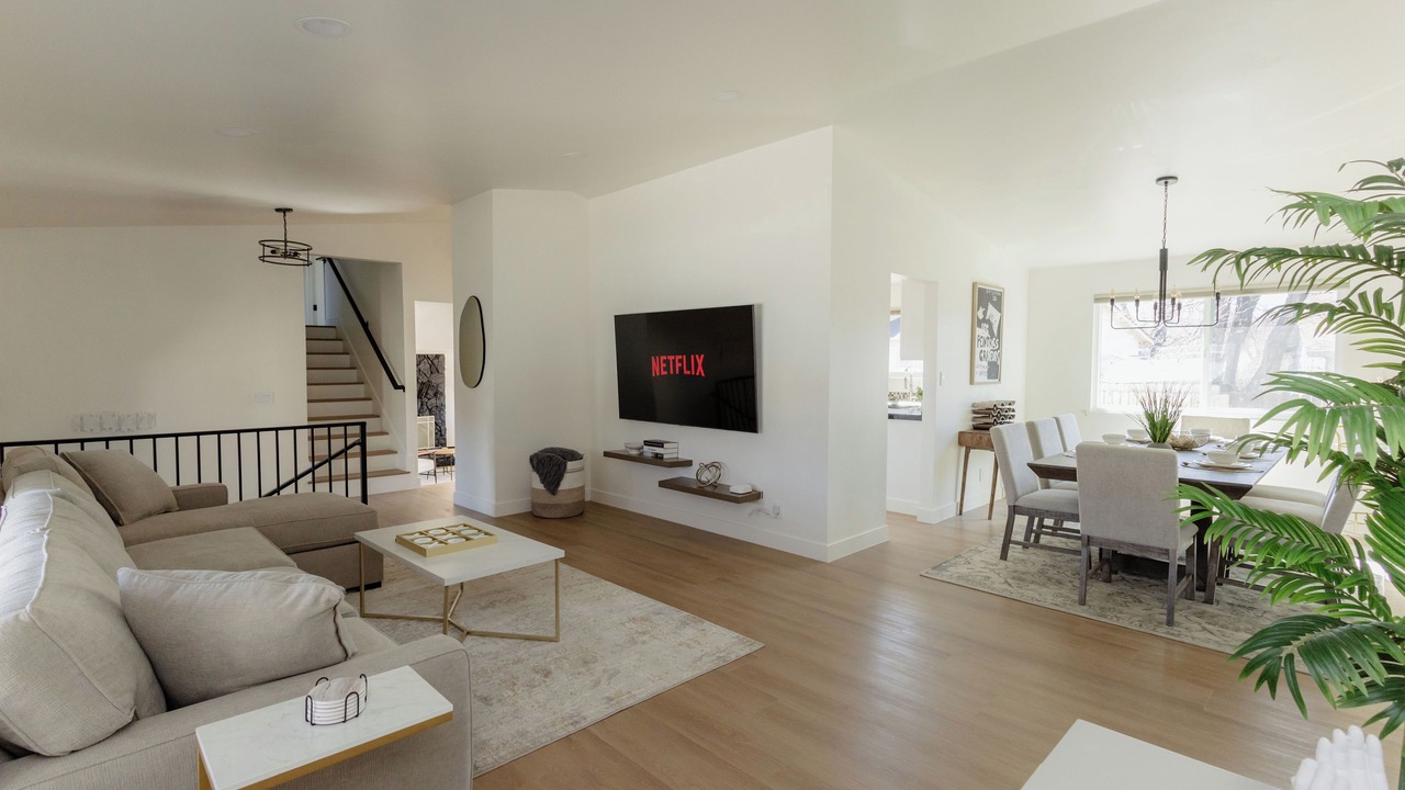 Photo of Livingroom in Mira Loma