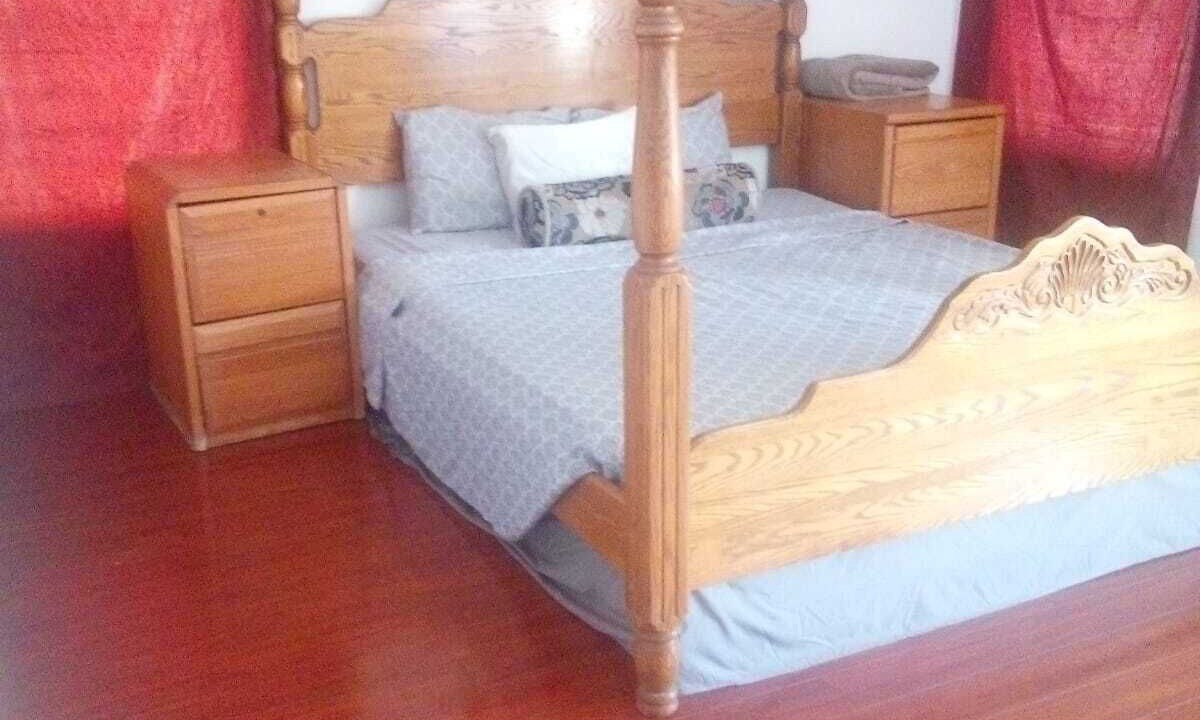 Photo of Bedroom in Enterprise