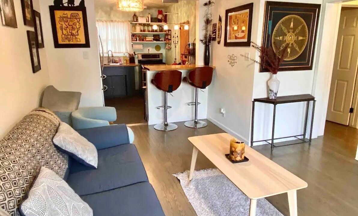 Photo of Livingroom in Alamitos Beach