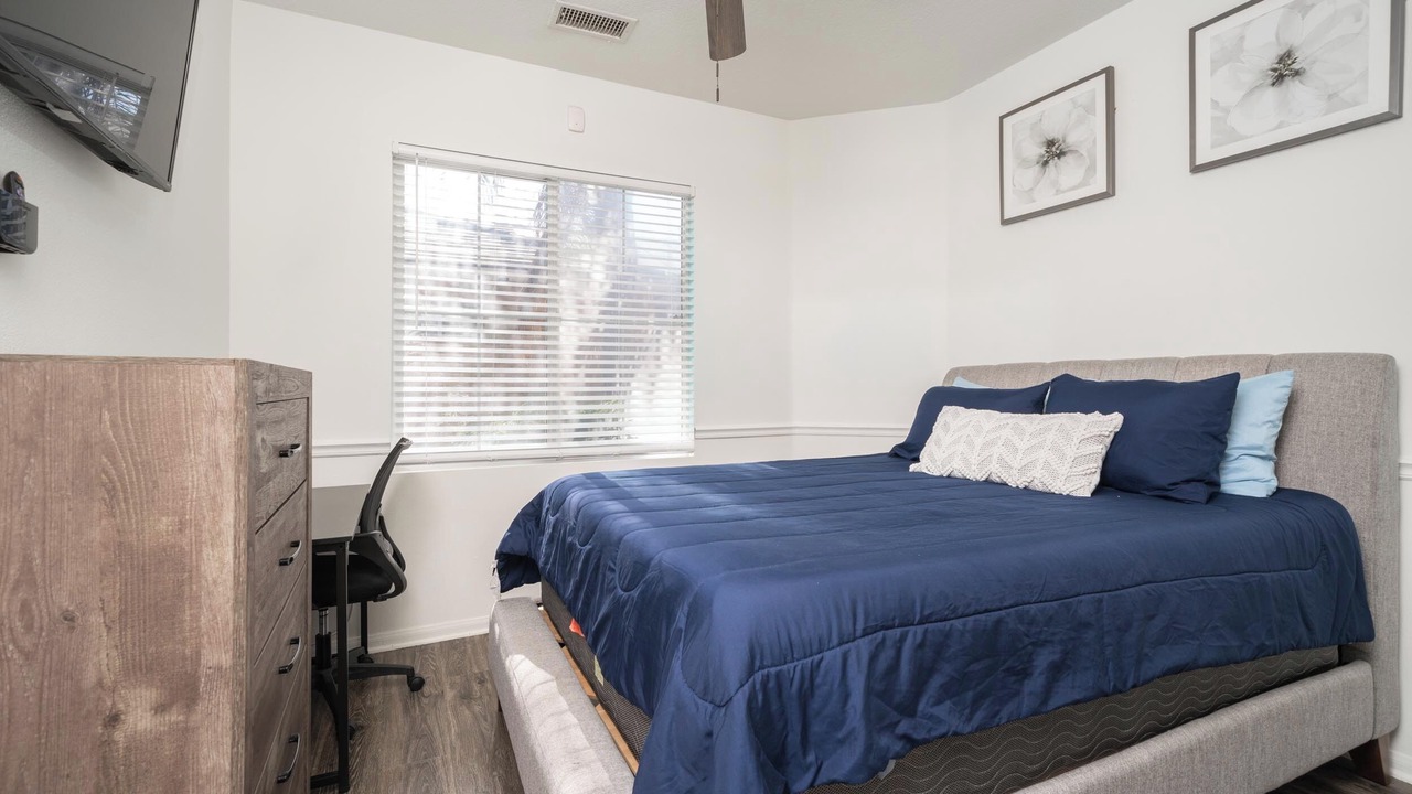 Photo of Bedroom in Bakersfield