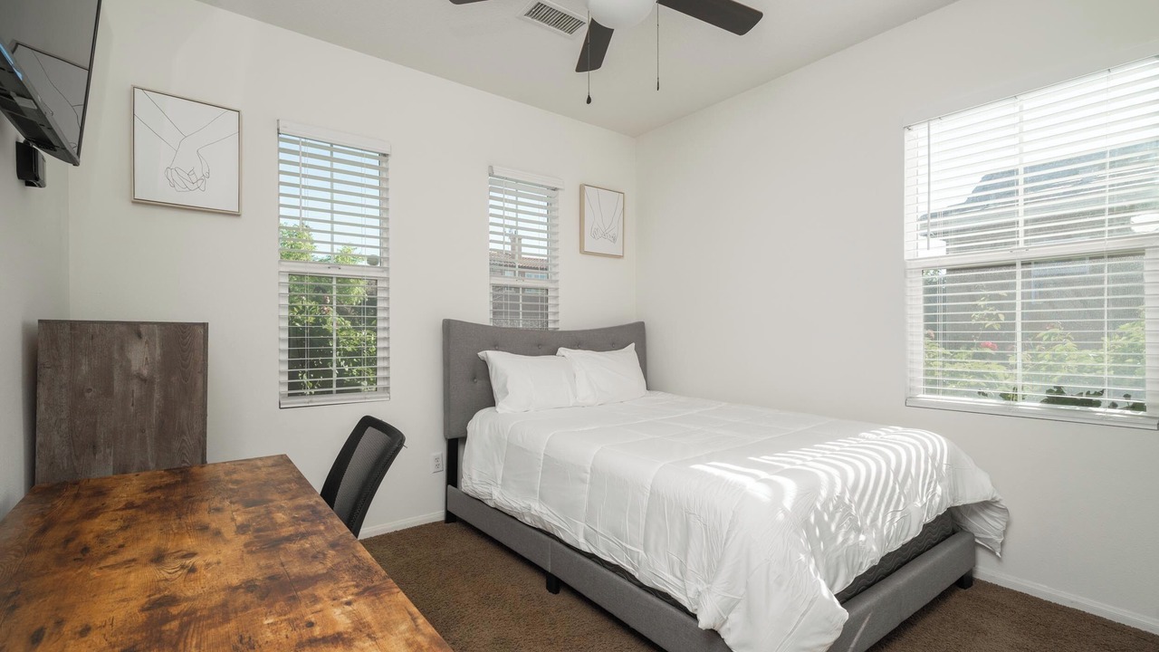 Photo of Bedroom in Bakersfield