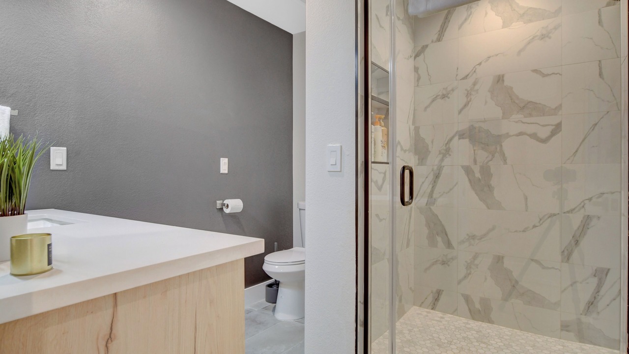 Photo of Bathroom in Enterprise