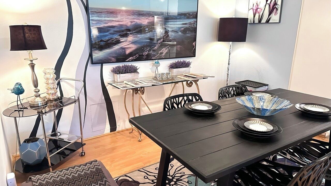Photo of Bedroom in Beverly Grove