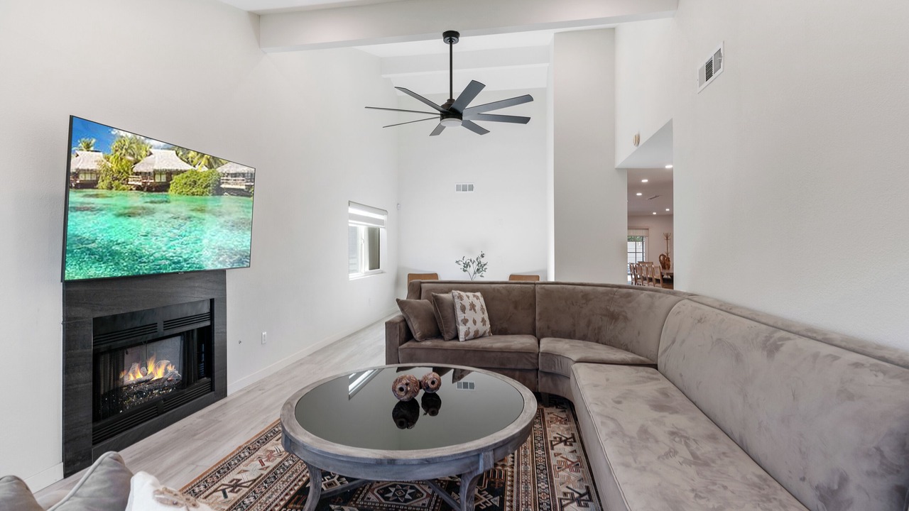 Photo of Livingroom in Cathedral City