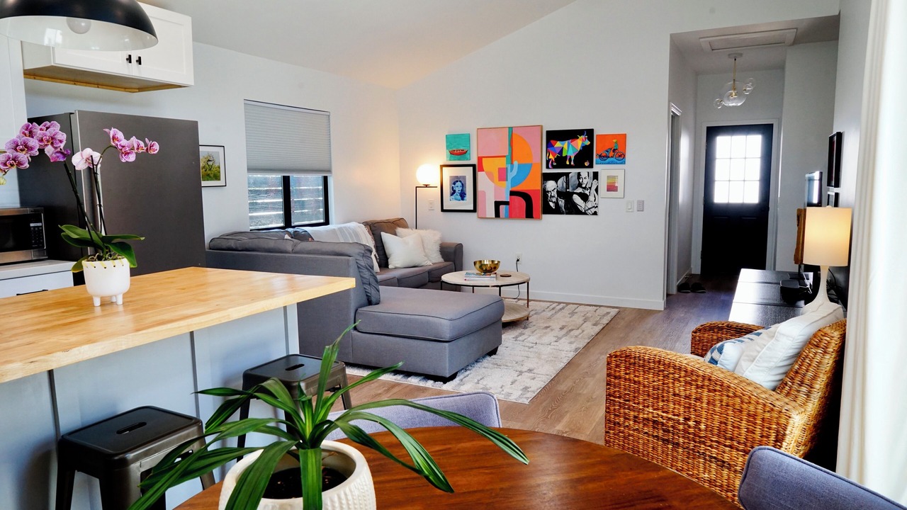 Photo of Livingroom in Mira Mesa