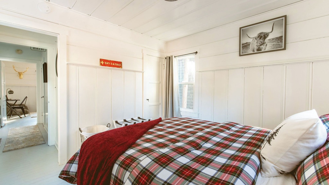 Photo of Bedroom in Big Bear City
