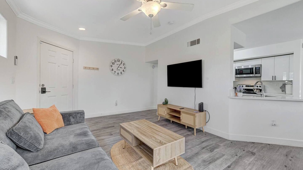 Photo of Livingroom in Spring Valley