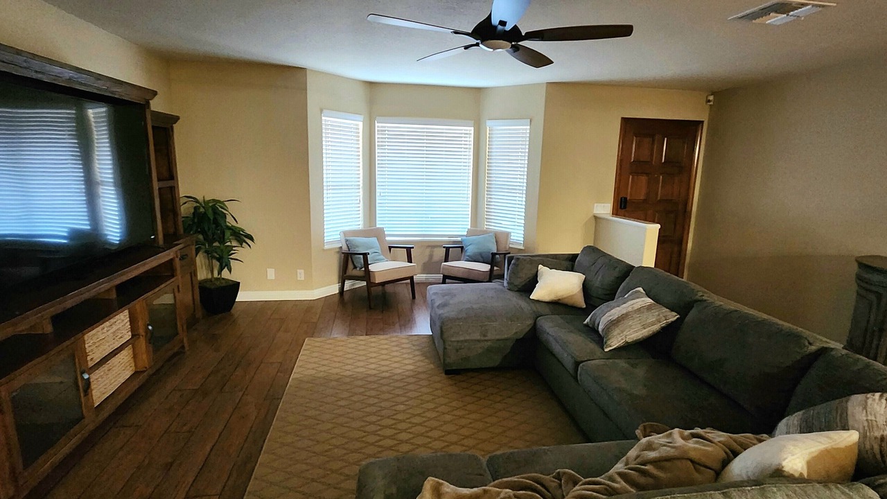 Photo of Livingroom in Mohave Valley