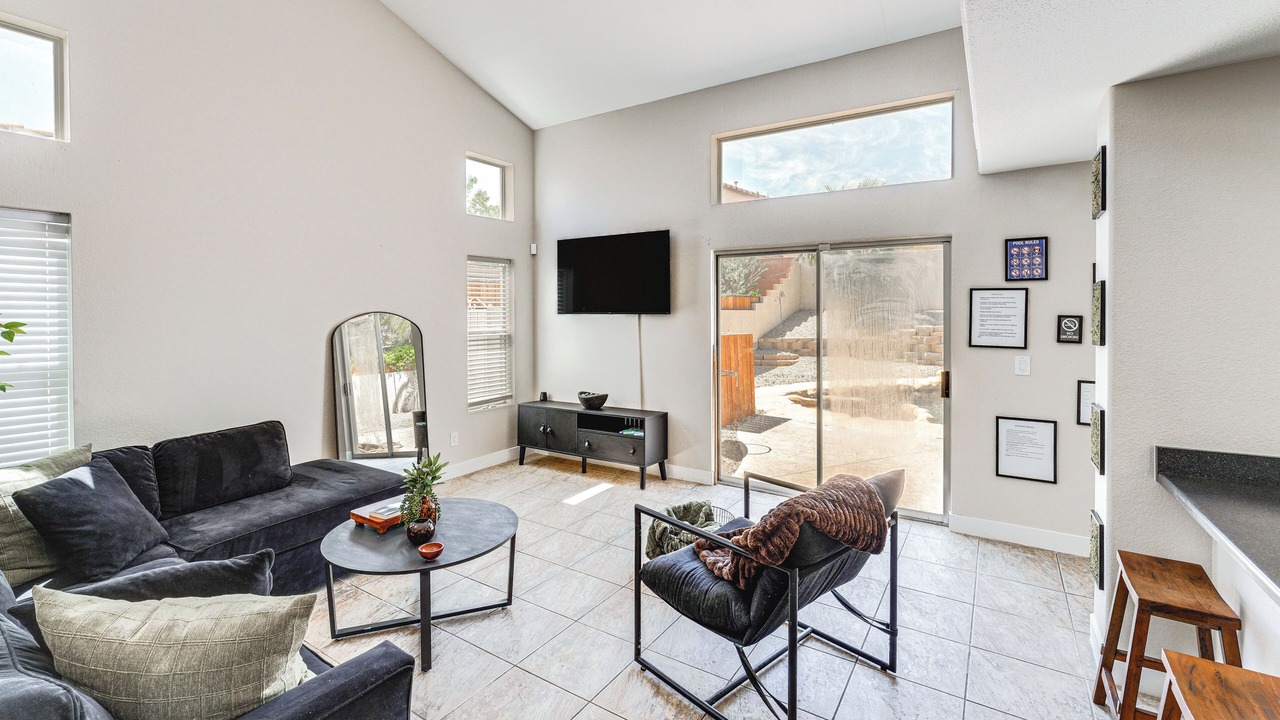 Photo of Livingroom in Centennial Hills