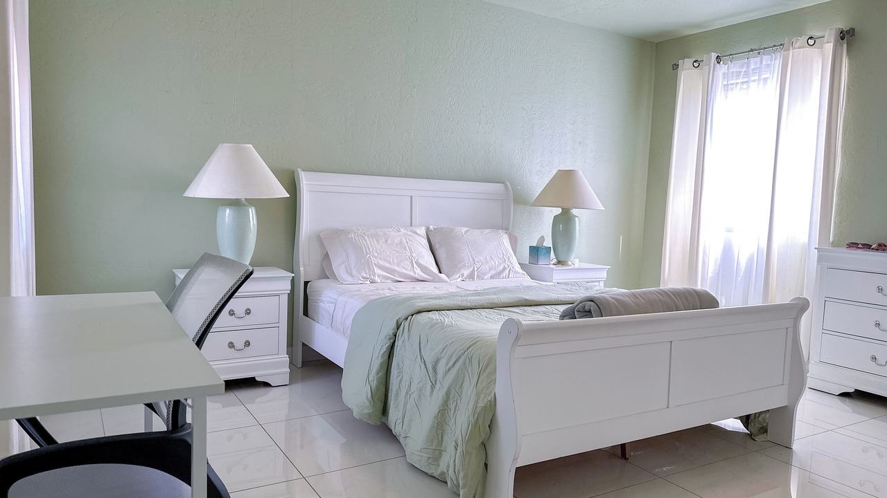 Photo of Bedroom in Bakersfield
